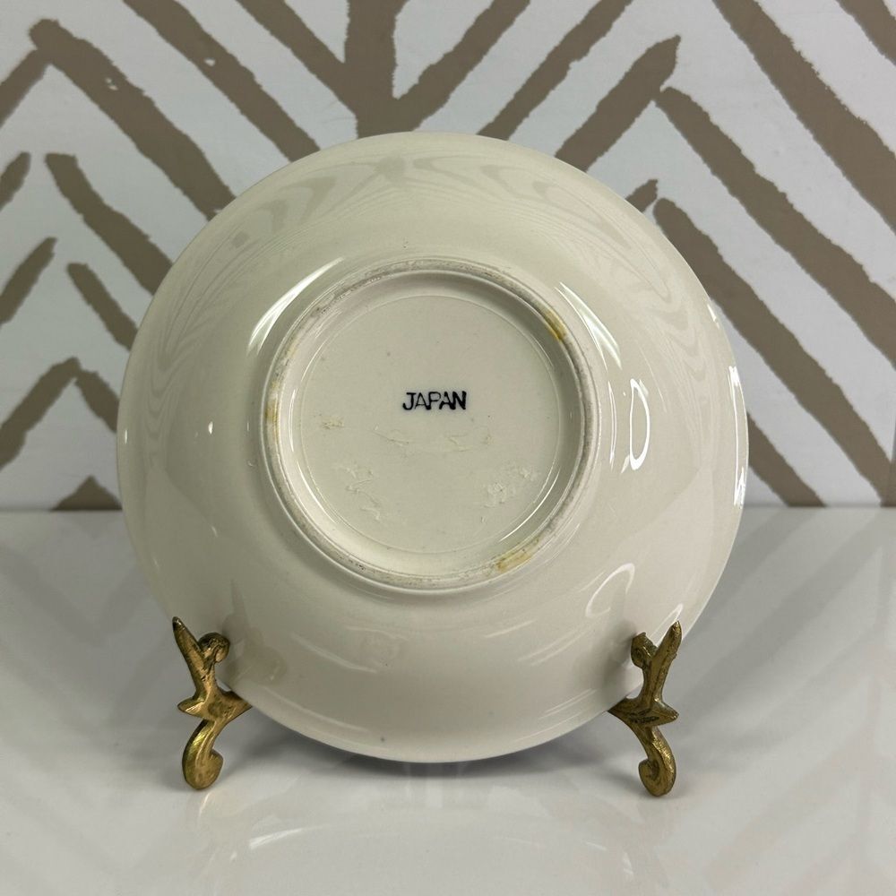 Small Chinoiserie Style Blue & White Bowl - Picture 2 of 4